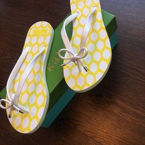 Kate Spade lemon print flip flops